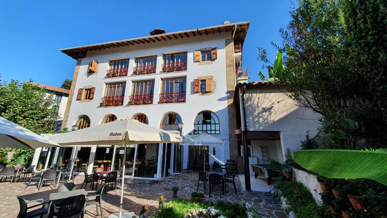 Hostal Ansonea Bera  Ngoại thất bức ảnh