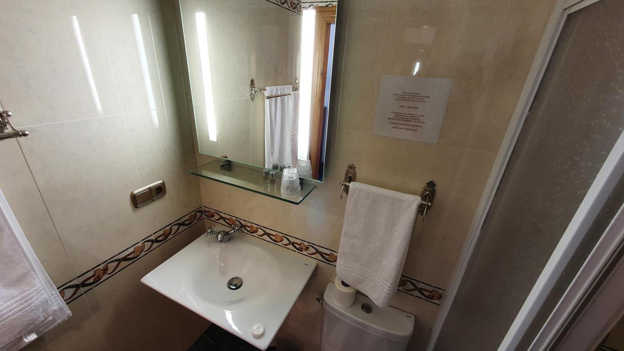 Hostal Ansonea Bera  Phòng bức ảnh
