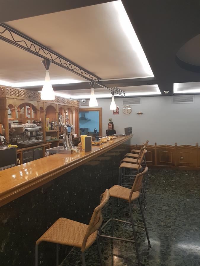 Hostal Ansonea Bera  Ngoại thất bức ảnh